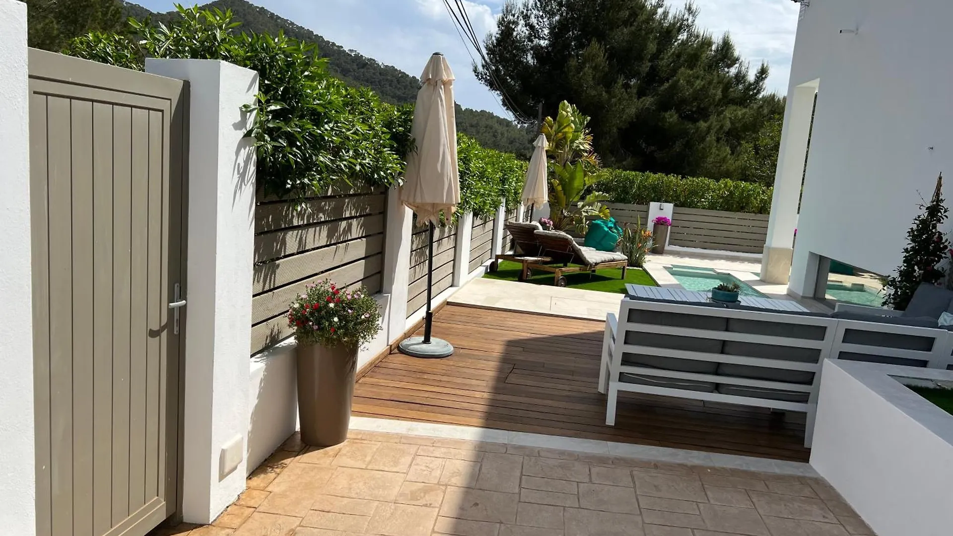 Perfect Family House Close To The Beach Santa Eularia des Riu 0*,  Spagna